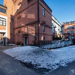 Apartment Downtown With Mezzanine By Bookinghost