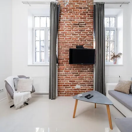 Downtown With Mezzanine By Bookinghost Apartamento