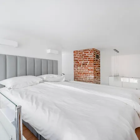 Downtown With Mezzanine By Bookinghost Apartamento Łódź